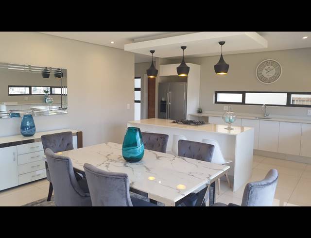 4 BEDROOM TOWNHOUSE RENTED IN IZINGA RIDGE